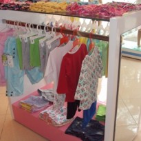 CPKTE - 132 - Kệ Thời Trang Trẻ Em